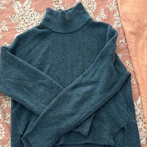 Abercrombie and Fitch Women's Teal Turtleneck Sweater